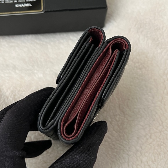 Auth Chanel Classic Quilted Twin Face Flap Compact Wallet - Rare - Picture 11 of 16